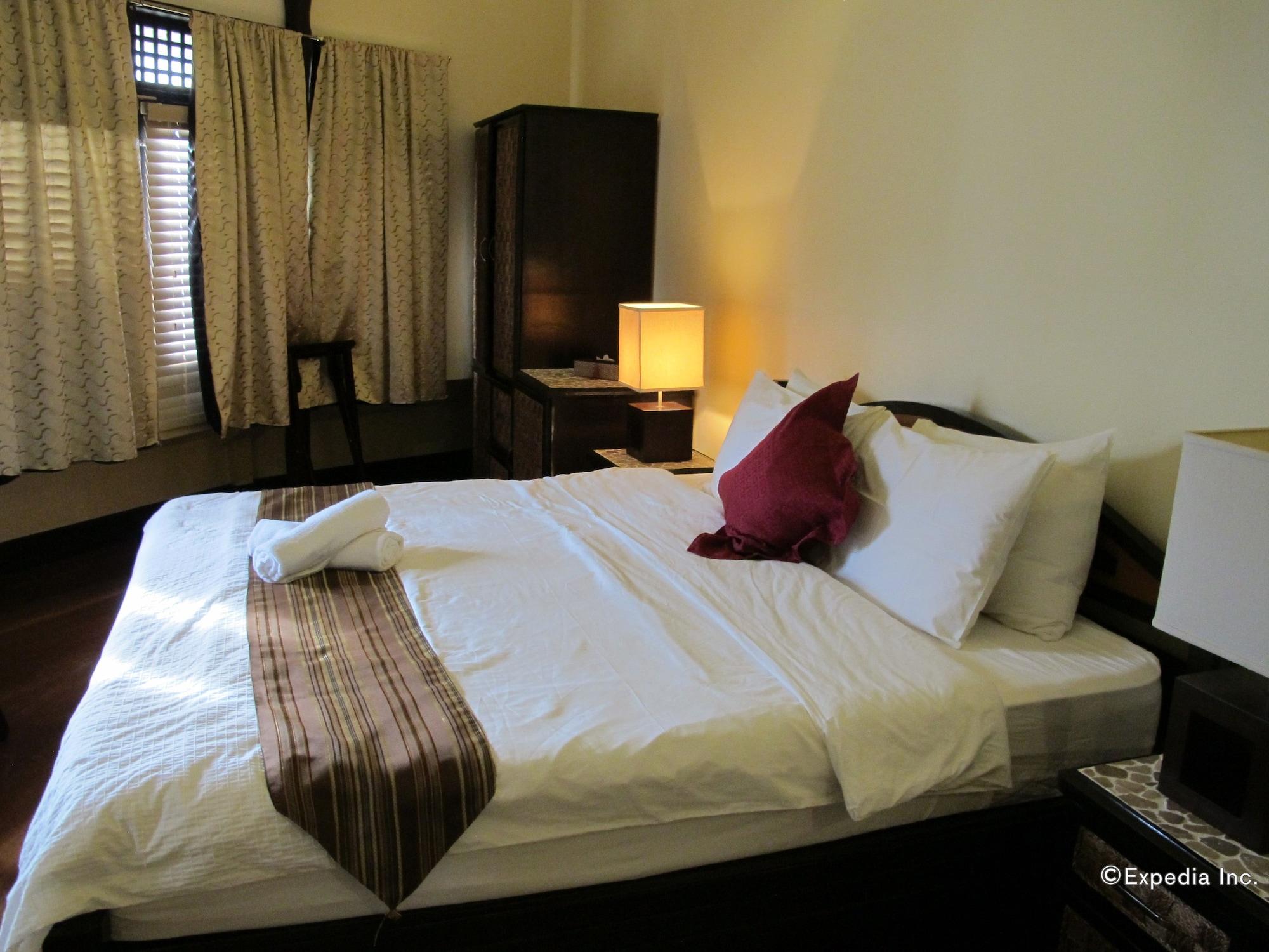 Utopia Resort & Spa Puerto Galera Extérieur photo