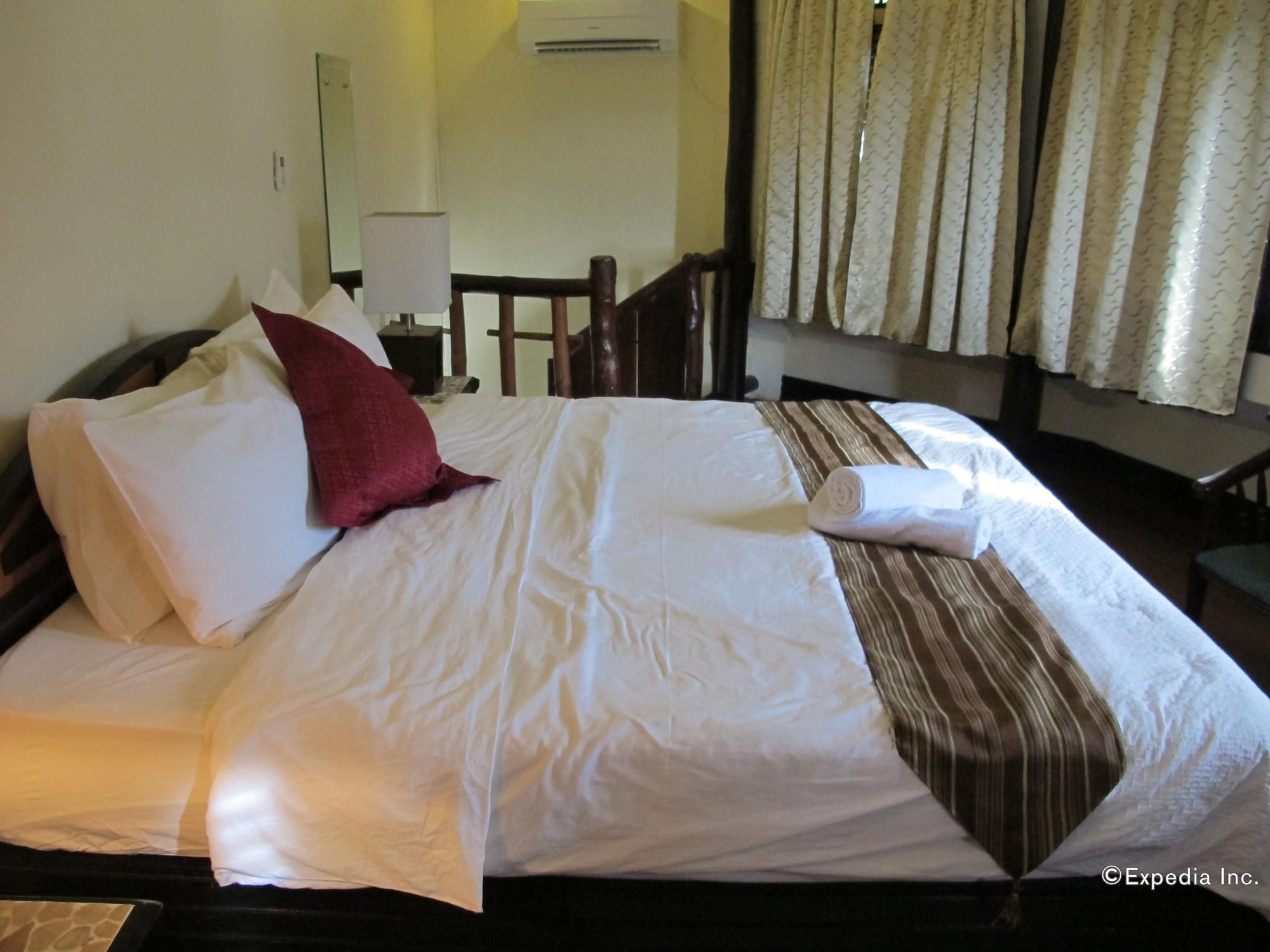 Utopia Resort & Spa Puerto Galera Extérieur photo