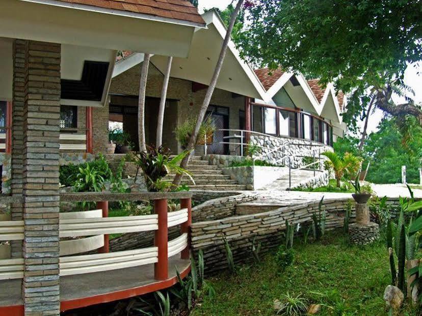 Utopia Resort & Spa Puerto Galera Extérieur photo