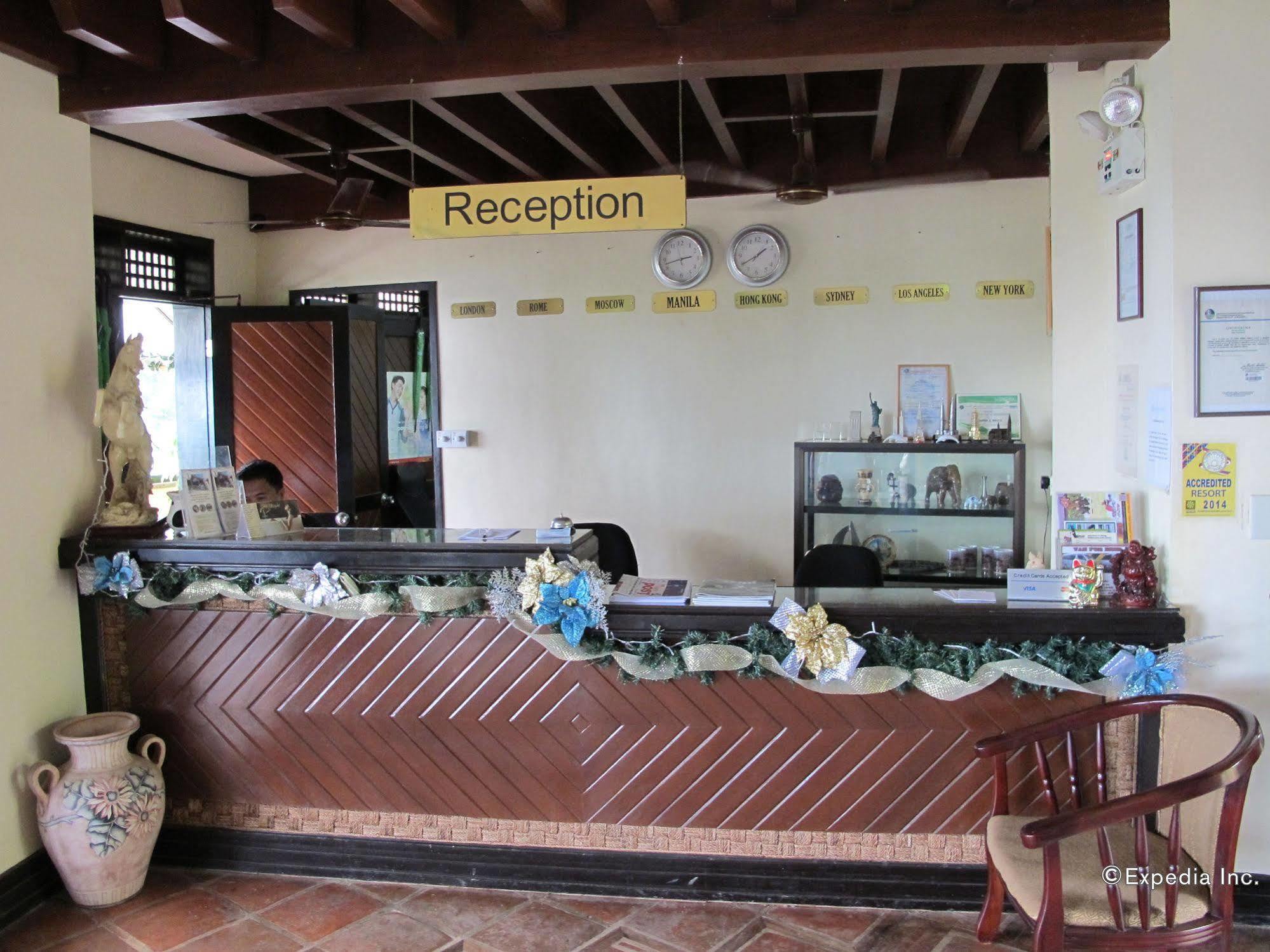 Utopia Resort & Spa Puerto Galera Extérieur photo