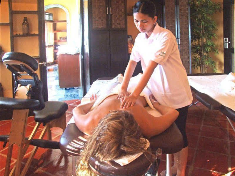 Utopia Resort & Spa Puerto Galera Extérieur photo